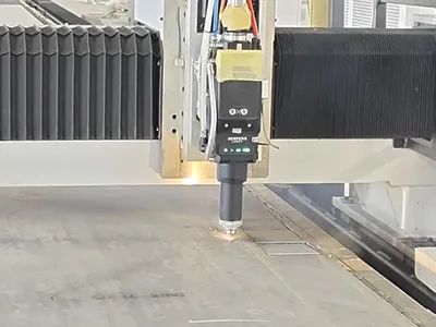 Cabezal de corte láser de fibra para chapa plana