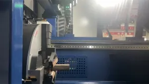 Cabezal de corte láser de fibra para tubos y perfiles